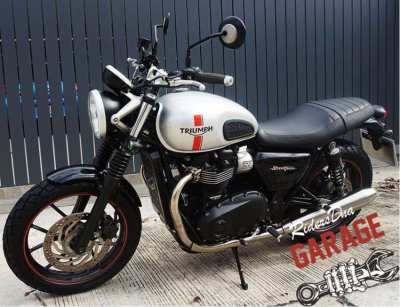 Triumph Street Twin Streettwin 900 Silver Only 9700Km