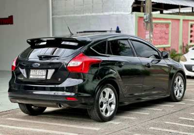 Ford Focus ตัวท๊อป รถสวย เดิม เครดิตดีๆฟรีดาวน์