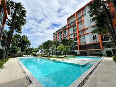 Beautiful pool view condo for sale in hua hin 102