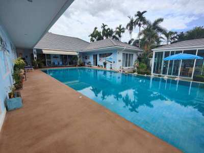 Semi-Furnished 4 BR 5 Bath Luxury Pool Villa in Small Quiet Cul De Sac