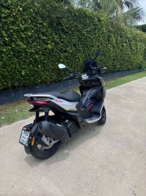 Aprilia SR GT Sport 200