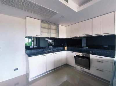 C675 Condo For Sale Little Norway Phra Tamnak 2BR