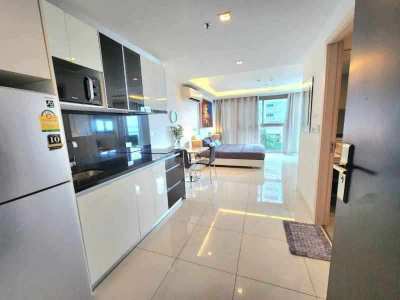 C676 Condo For Sale Wong Amat Tower Studio