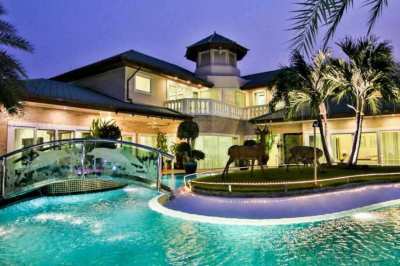 H409 Pool Villa For Sale in Jomtien Yacht Club III   