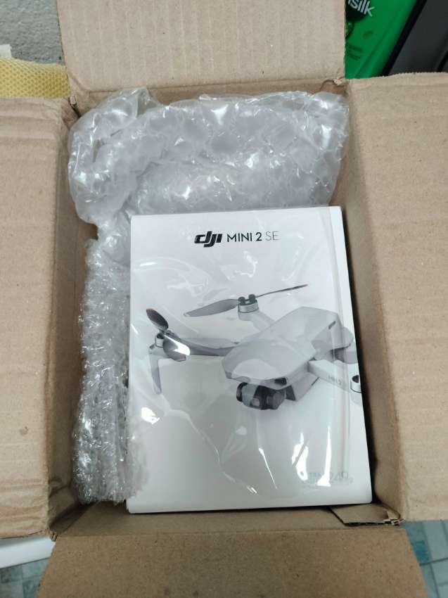 DJI Mini 2 SE Drone