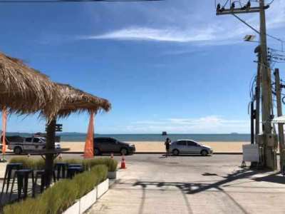 L11 Land for rent with building, Jomtien Beach  3 rai of land