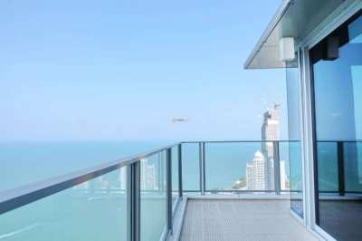 Beachfront Duplex Condo Wongamat Luxury Condo Jomtien