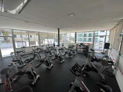 ????SPORT CENTER with TERRACE to TAKE OVER