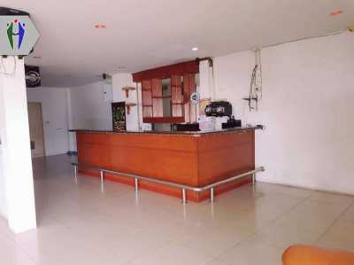 Commercial building, 2 units, for rent 23,000 baht