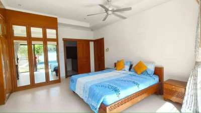 pool villas 4 bedroom Jomtien for rent