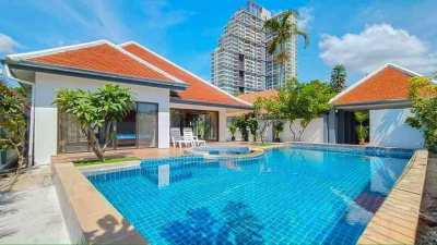 pool villas 4 bedroom Jomtien for rent