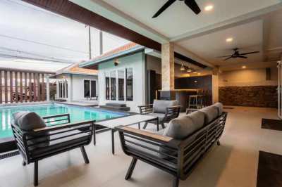 H412 Pool Villa For Sale in Pong, Pattaya. 4 Beds