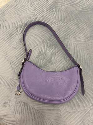 Coach Shoulder Bag Medium size 