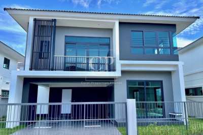 Roomy, Recently Completed 4 Bedrooms House in Koh Kaew, Phuket