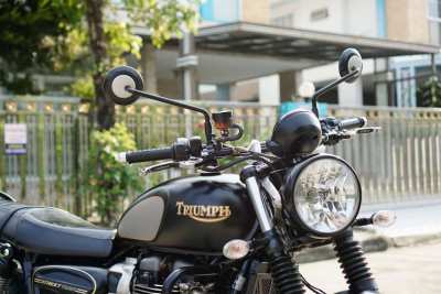 [ For Sale ] Triumph Street twin Gold line 2022 Only 13,xxx km. 