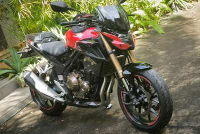 Honda CB500F, 07/2023 in best condition with many extras for sale. 