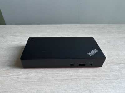 Selling ThinkPad Universal USB-C Dock