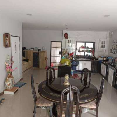 Direct Owner 4 Bedroom House with Private Pool in Chiang Rai for Sale