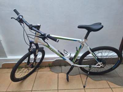 Trek 4300 Disc with  26