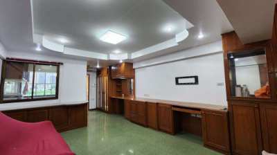 Cheap Big Studio Central Pattaya for rent