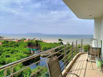 Beachfront condo for sale  Bargain sale