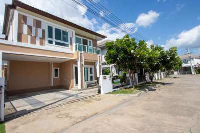 Unfurnished 3 Bed House for Sale : Karnkanok 21 (KN102)