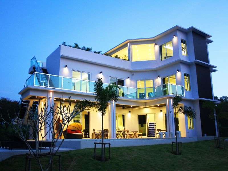 2 Luxurious Villa for Sale Only 32M THB.