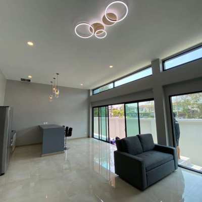 Direct Owner 5 Bedroom Detached Luxury House in Phuket for Sale