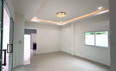 2,690,000 THB for this 3 bedroom house close to Mae Ramphueng Beach!