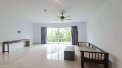  Wongamat Privacy Na Kluea Pattaya 1 Bedroom Condo for Sale 