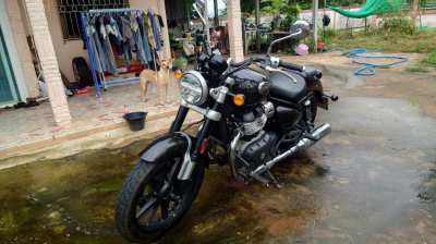 Royal Enfield Meteor 650 cc  Year 2023