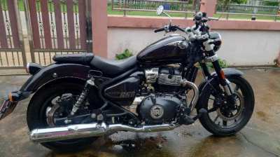 Royal Enfield Meteor 650 cc  Year 2023