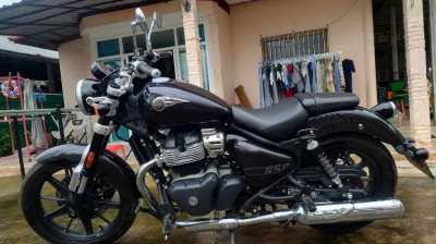 Royal Enfield Meteor 650 cc  Year 2023