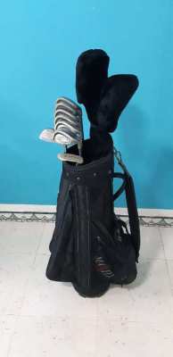 Complete set of golf clubs with bag - callaway