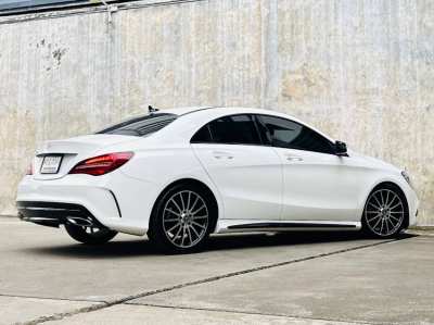 2019 Mercesdes Benz CLA250 AMG Dynamic White Art Edition โฉม W117