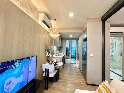 NEW LUXURY CONDOMINIUM “ AQUAROUS JOMTIEN PATTAYA “