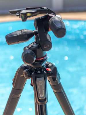 Manfrotto 190X PRO4–3 Way Head Aluminum Tripod Kit