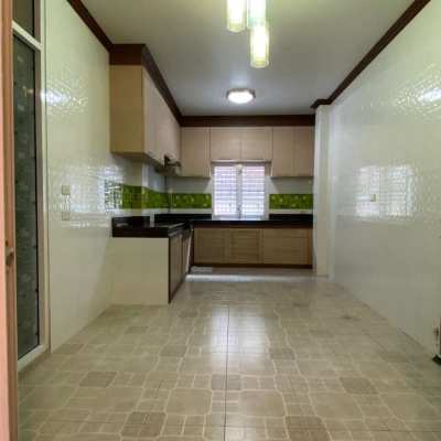 Direct Owner Spacious 3 Bedroom Detached House in Pathum Thani Sale