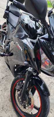 HONDA CBR 300 R 