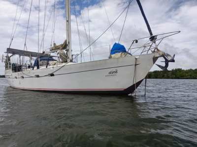 For Sale: Bruce Roberts 53 – A Beautifully Crafted Cutter-Rigged Yacht