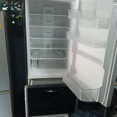 Hitachi inverter Fridge Freezer