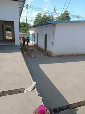 Concrete floor pouring work