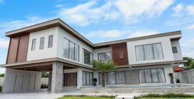 H434 Brand New Modern&Luxury Pool Villa For Sale in Huay Yai Pattaya