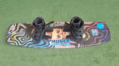 Wakeboard 139cm with Boots