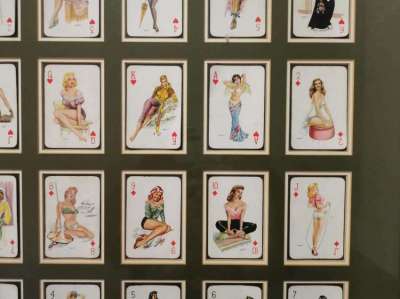 'Full set of playing cards of women from the 1950s and 60s - Framed 