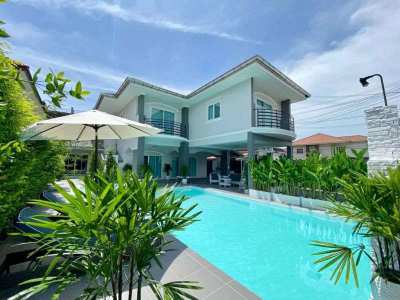 JOMTIEN BEACH  ~ LUXURY POOL VILLA FOR SALE !   