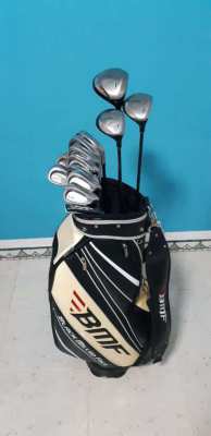 Complete set of golf clubs with bag - xxio