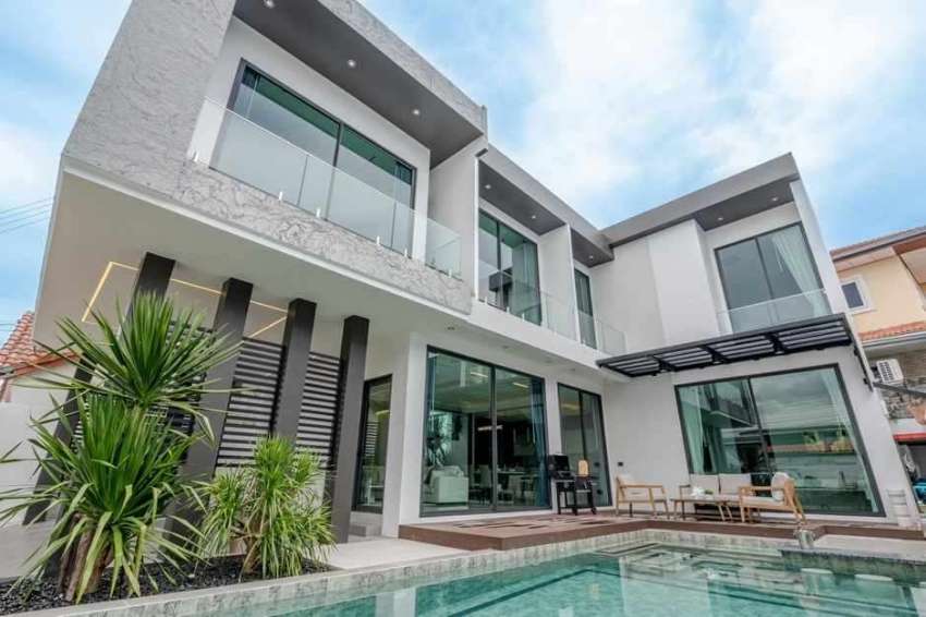 H440 Luxury Modern Style Pool Villa For Sale near Jomtien Beach 