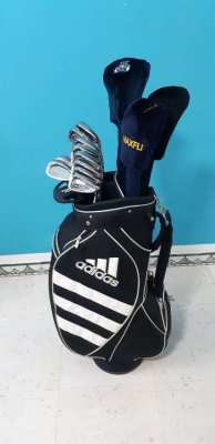 Complete set of golf clubs with bag - Mizuno