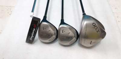 Complete set of golf clubs with bag - XXIO